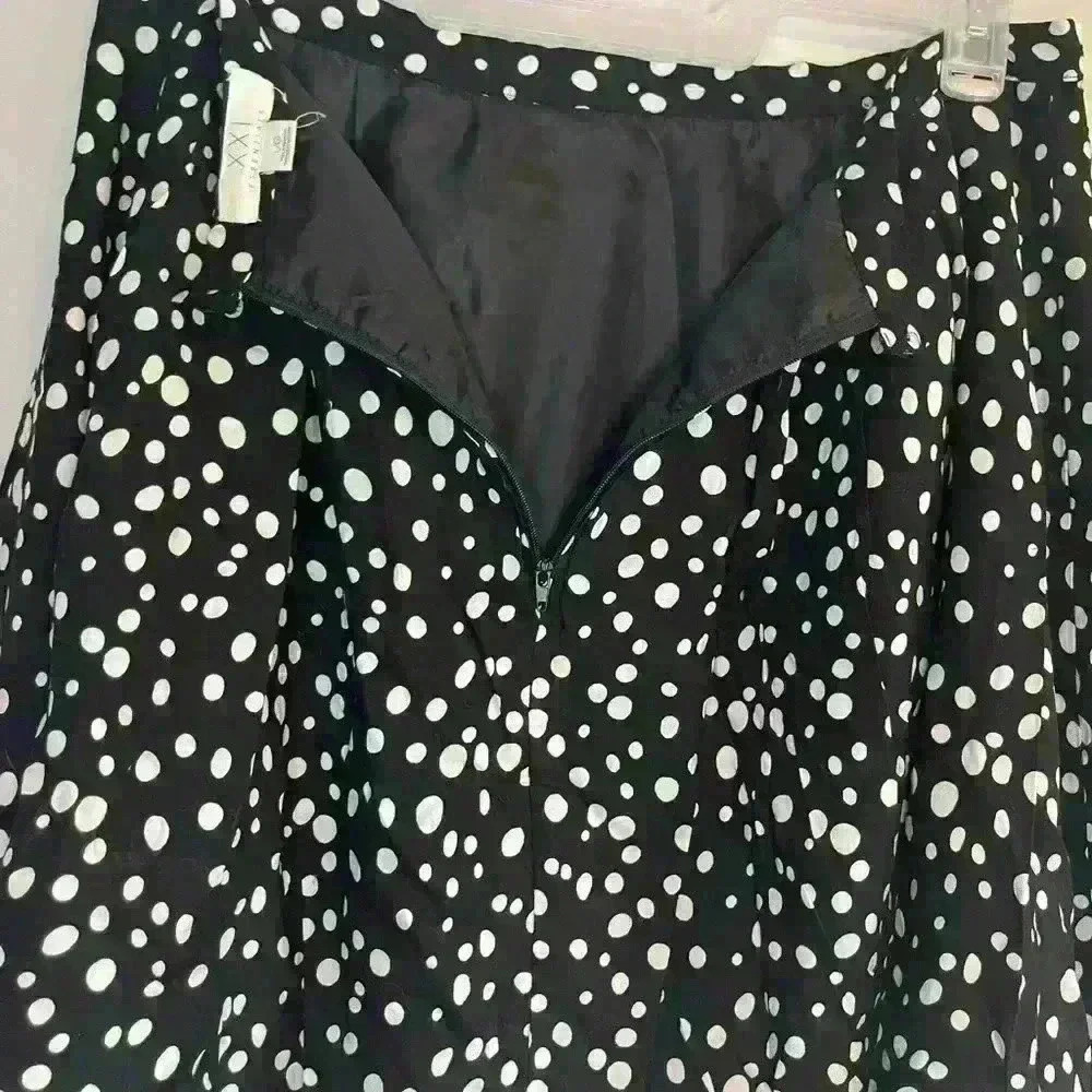 Forever 21 polka dot high waisted skirt size large - Picture 3 of 6